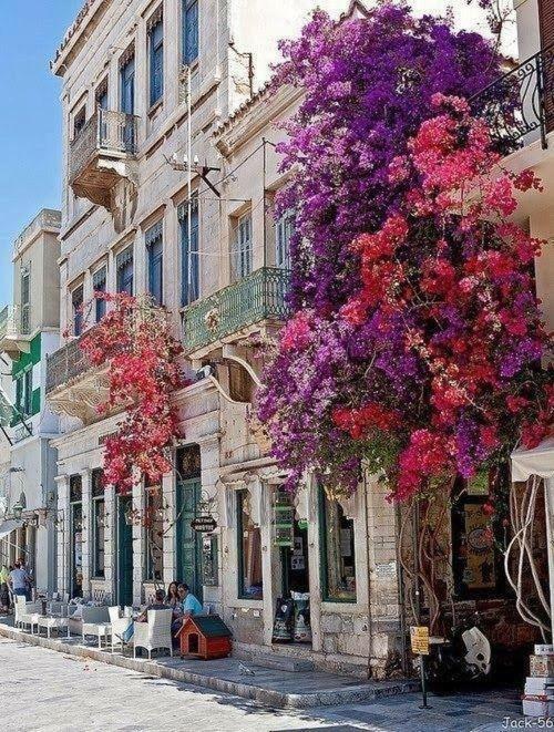 Traditional Medieval Stone House In "Ano Syros" Exterior photo